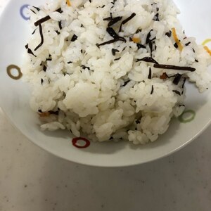 ヘルシーにひじきごはん